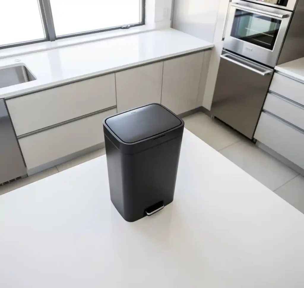 12-Kitchen Trash Can Idea