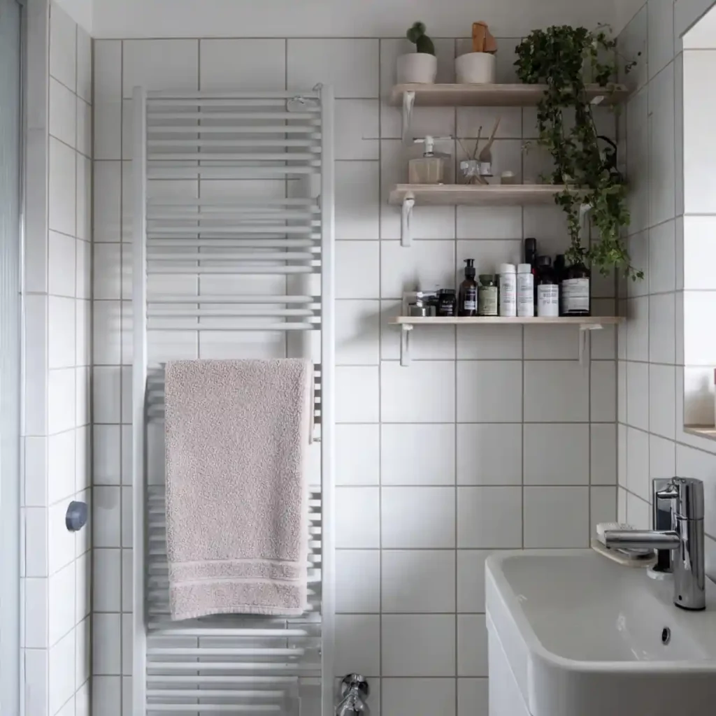 20-Small Full Bathroom Idea